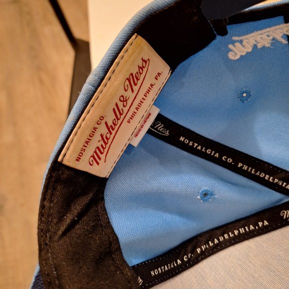 Chicago Bulls basketball Mitchell & Ness baby blue snapback cap hat - Picture 6 of 7